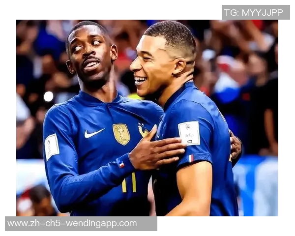 登贝莱大放异彩助球队4比0大胜姆巴佩金球奖争夺战悬念全无